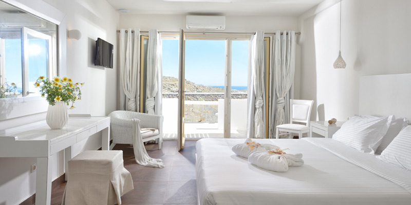 DOUBLE ROOM
